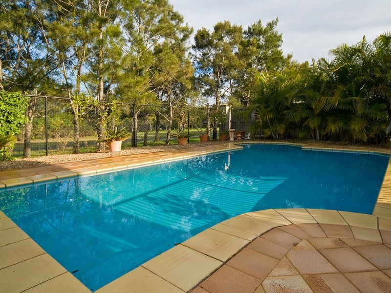 38 Riverside Terrace, Windaroo QLD 4207