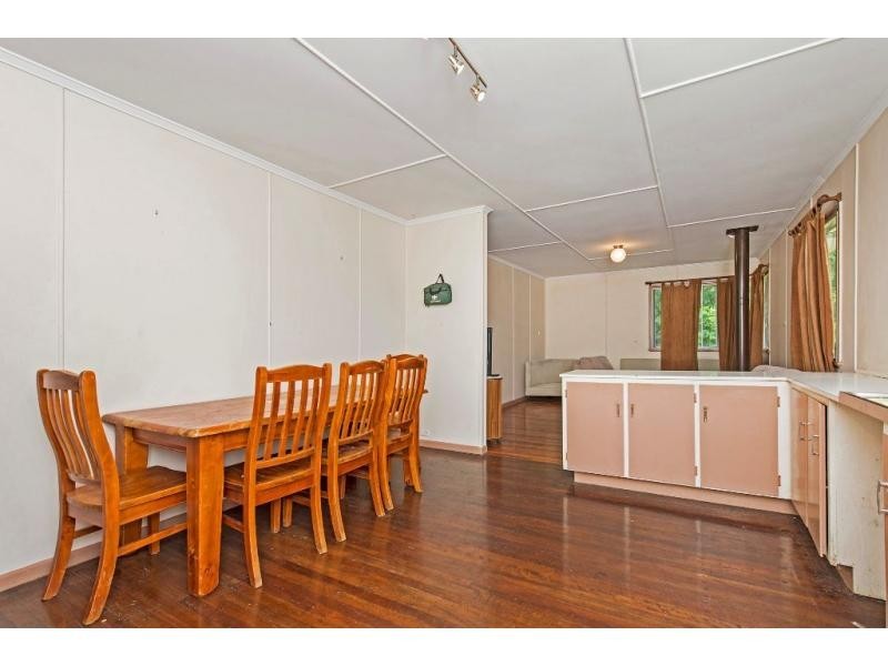 6 Marlowe Road, Alberton QLD 4207