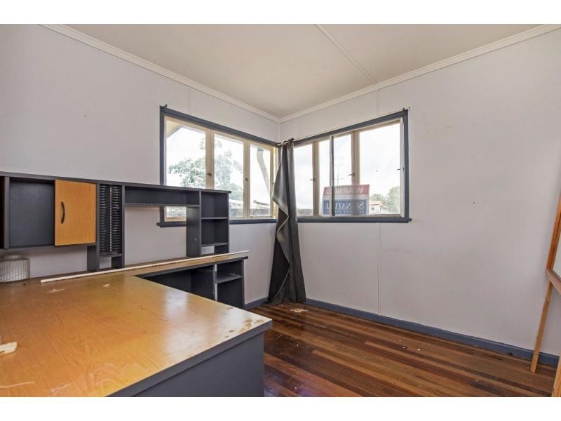 6 Marlowe Road, Alberton QLD 4207