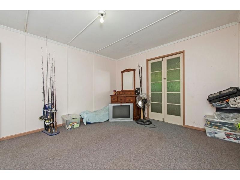 6 Marlowe Road, Alberton QLD 4207