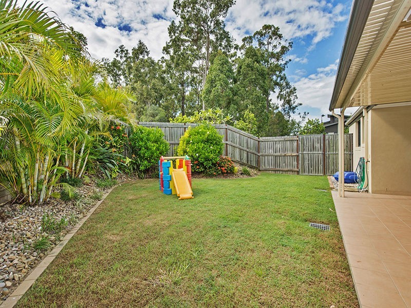 12 Emmaville Crescent, Ormeau QLD 4208