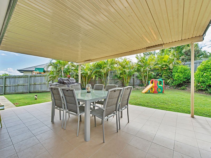 12 Emmaville Crescent, Ormeau QLD 4208