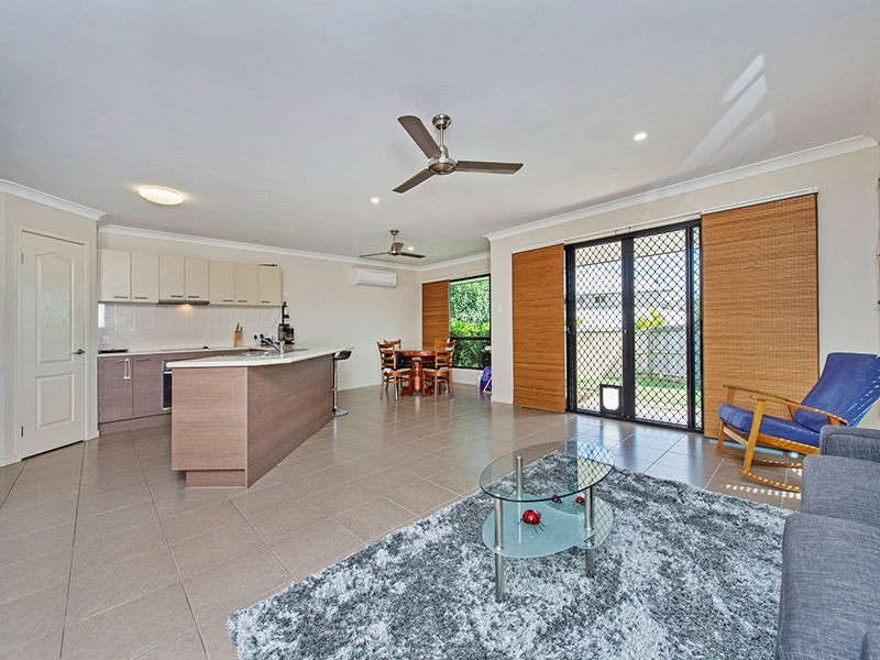 12 Emmaville Crescent, Ormeau QLD 4208