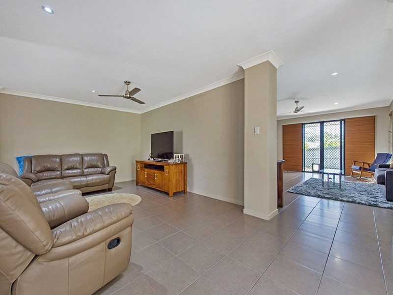 12 Emmaville Crescent, Ormeau QLD 4208