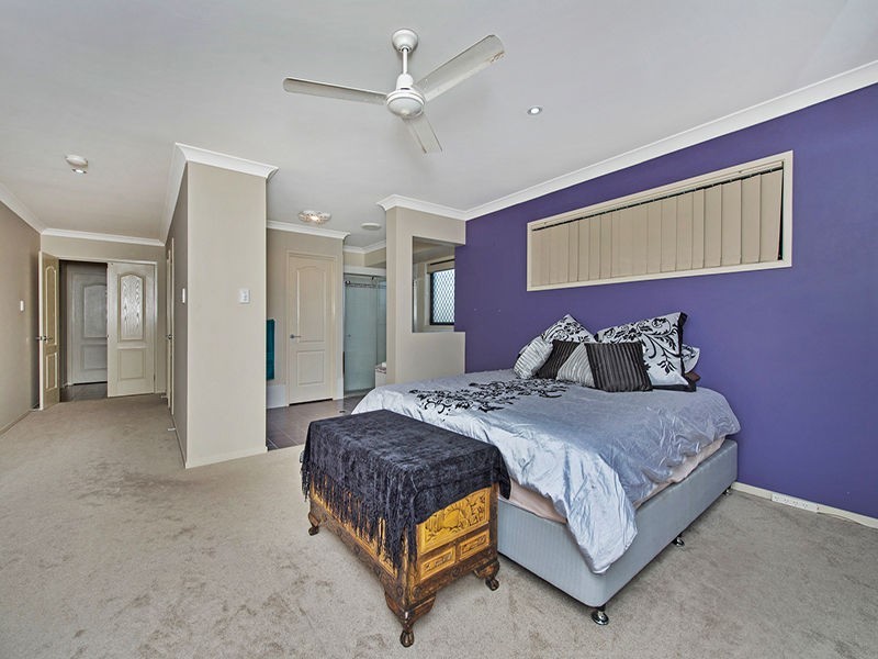 12 Emmaville Crescent, Ormeau QLD 4208