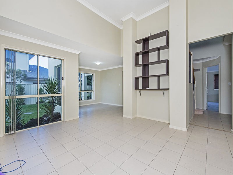 16 Rix Drive, Upper Coomera QLD 4209