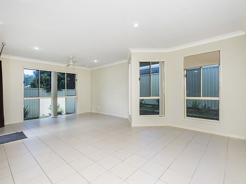 16 Rix Drive, Upper Coomera QLD 4209