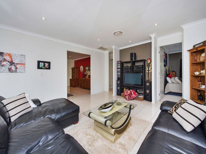 4 Kilkivan Drive, Ormeau QLD 4208