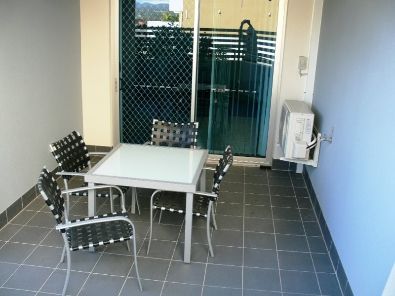 Varsity Lakes QLD 4227