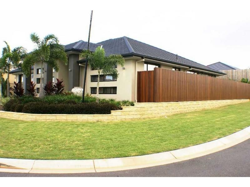 North Lakes QLD 4509