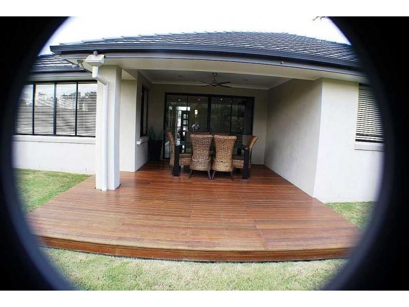 North Lakes QLD 4509