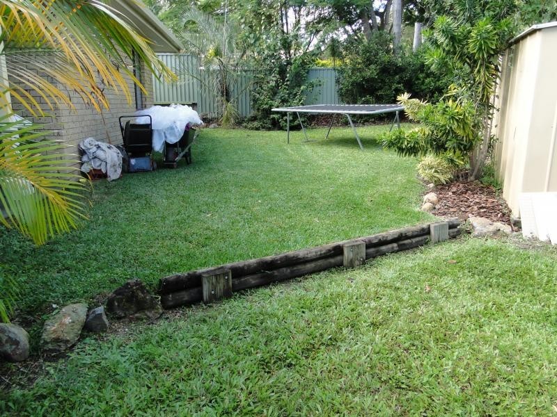 6 Woodlands Avenue, Petrie QLD 4502