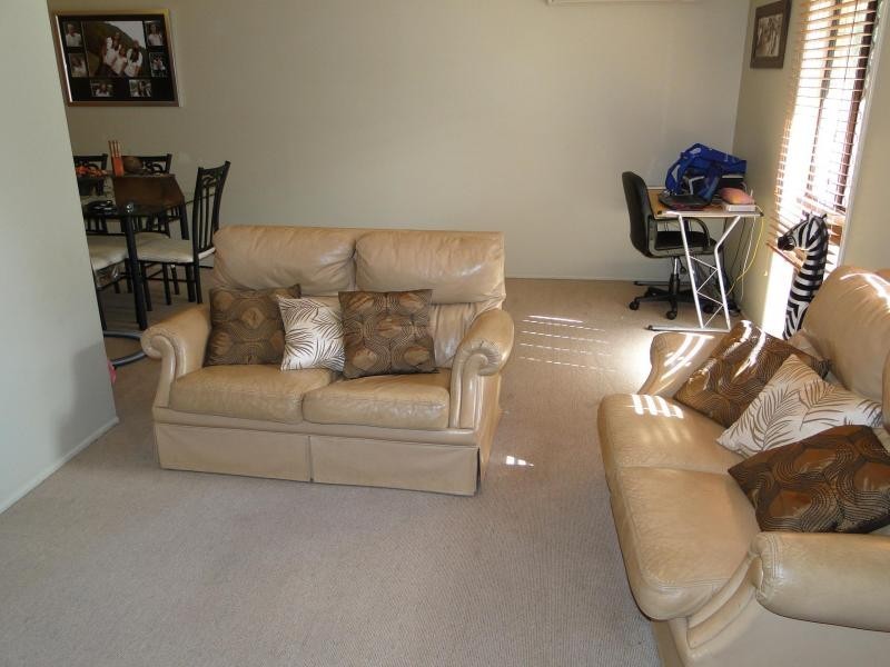 6 Woodlands Avenue, Petrie QLD 4502