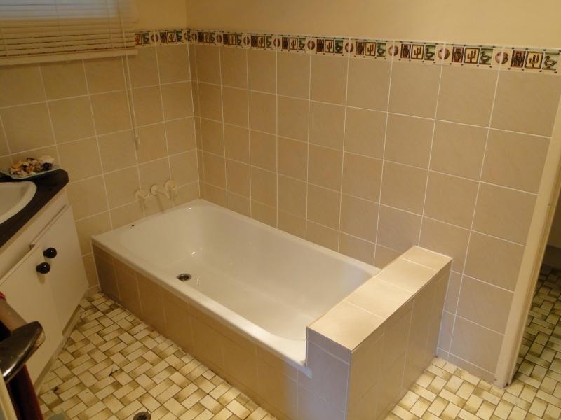 6 Woodlands Avenue, Petrie QLD 4502