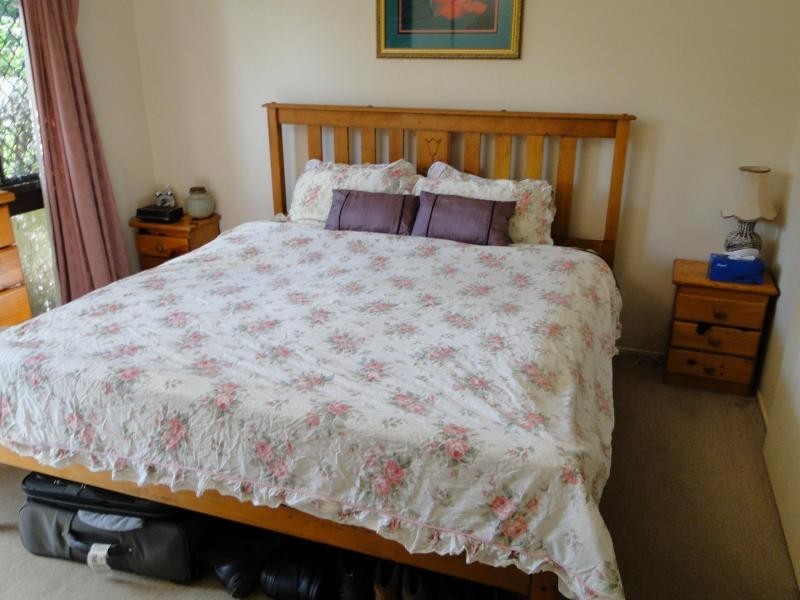 6 Woodlands Avenue, Petrie QLD 4502