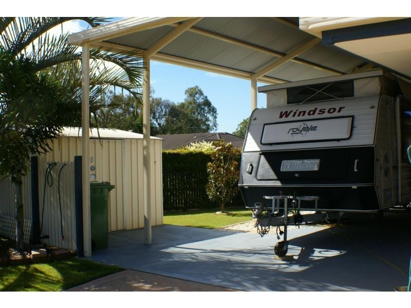 22 Pedwell Place East, Birkdale QLD 4159