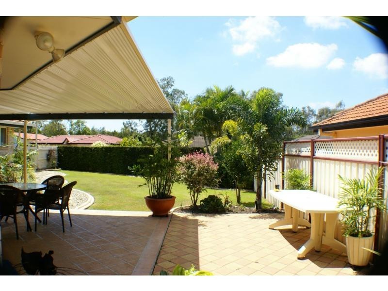 22 Pedwell Place East, Birkdale QLD 4159