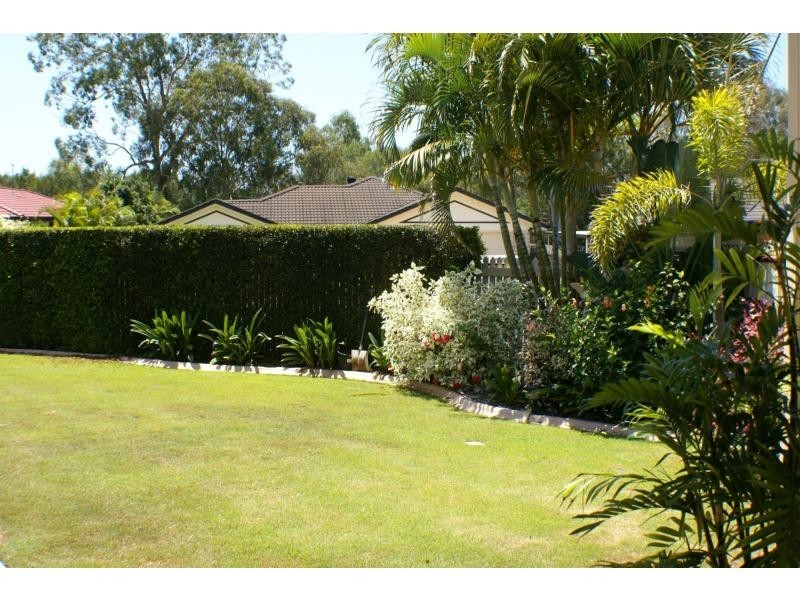 22 Pedwell Place East, Birkdale QLD 4159