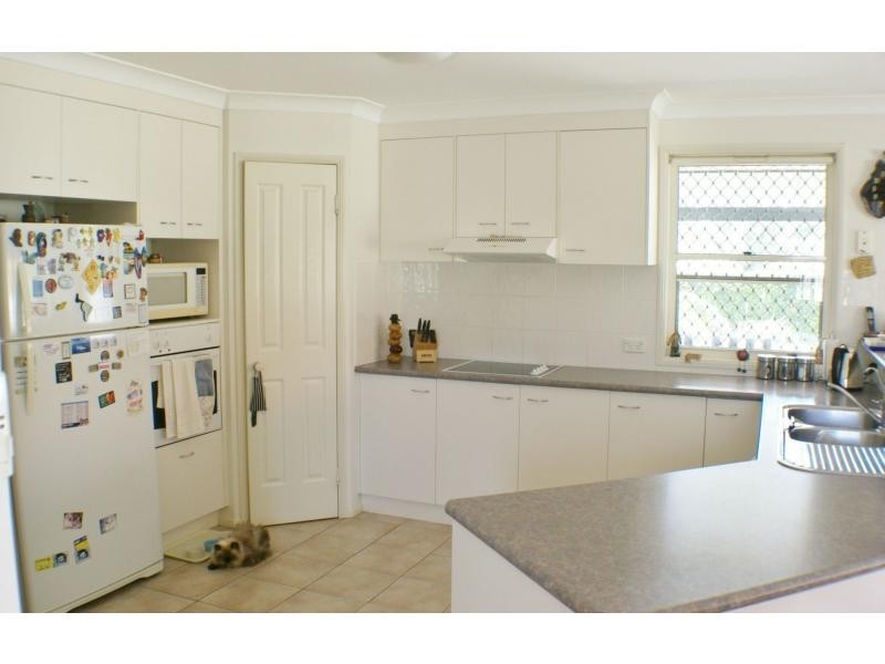 22 Pedwell Place East, Birkdale QLD 4159
