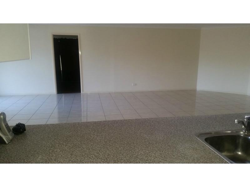 32 Water Street, Kallangur QLD 4503