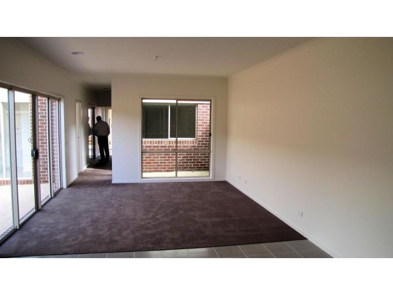 Cranbourne East VIC 3977
