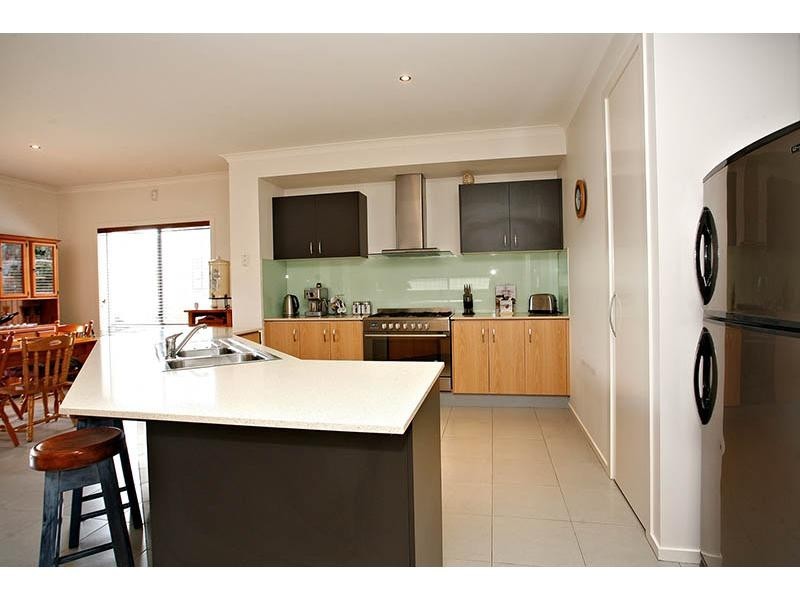 3 Sierra Boulevard, Cranbourne North VIC 3977