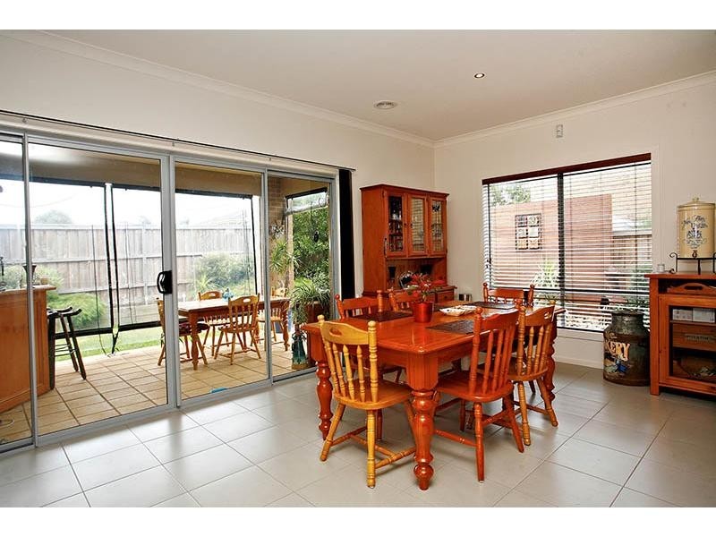 3 Sierra Boulevard, Cranbourne North VIC 3977