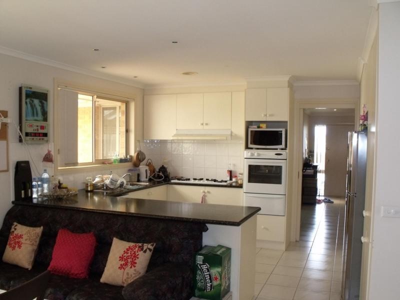 30 Manatoka Crescent, Hampton Park VIC 3976