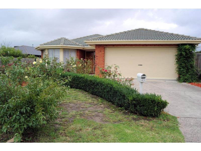45 Bounty Way, Berwick VIC 3806