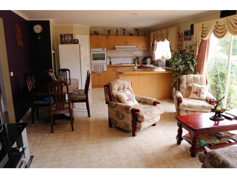 45 Bounty Way, Berwick VIC 3806