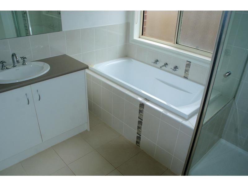 7 St Mellion Court, Cranbourne VIC 3977