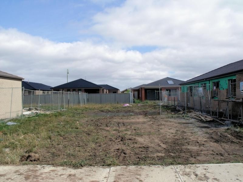 Lot 1232 Statesman Circuit, Cranbourne VIC 3977