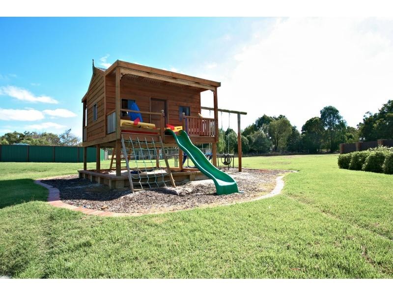 11 Timarron Court, Langwarrin VIC 3910