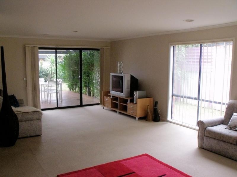 3 Willowbank Place, Cranbourne East VIC 3977