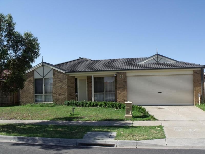 22 Fairhaven Boulevard, Cranbourne VIC 3977