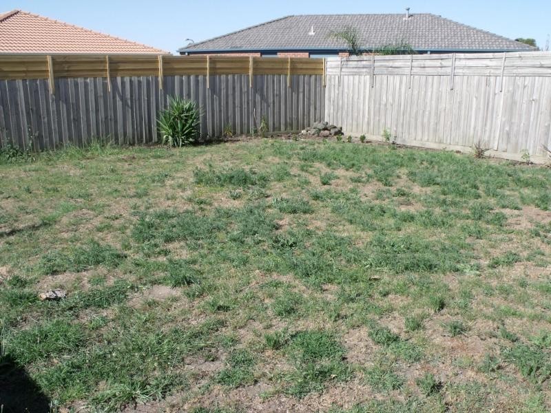 22 Fairhaven Boulevard, Cranbourne VIC 3977