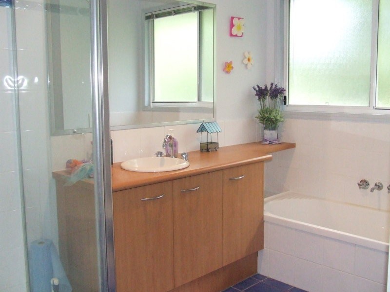 2 Baree Way, Narangba QLD 4504