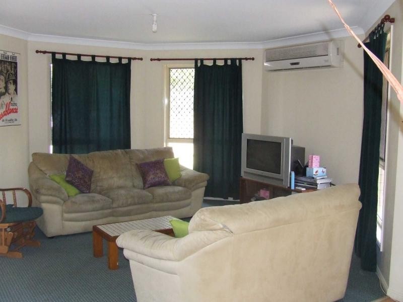 4 Giles Chase, Narangba QLD 4504