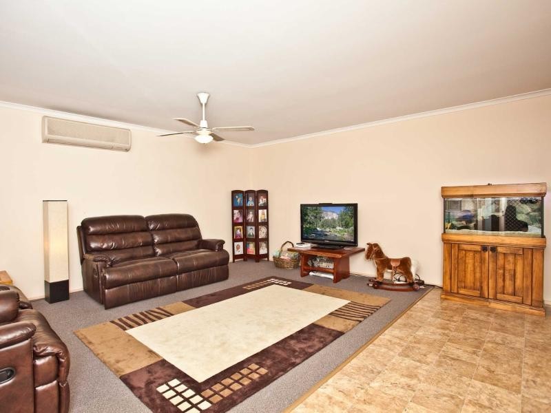 13 Abelia Court, Narangba QLD 4504