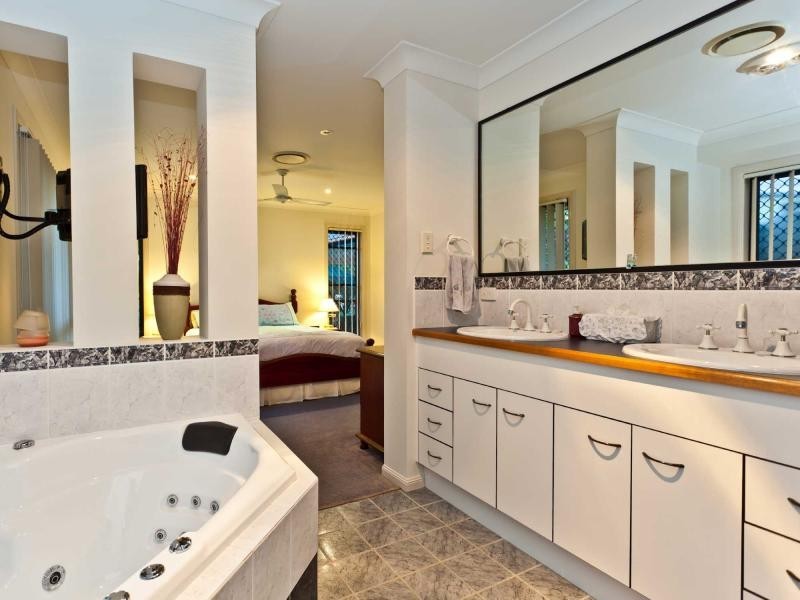 28 Mitta Crescent, Narangba QLD 4504