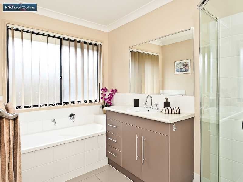 5 Moorhen Court, Narangba QLD 4504
