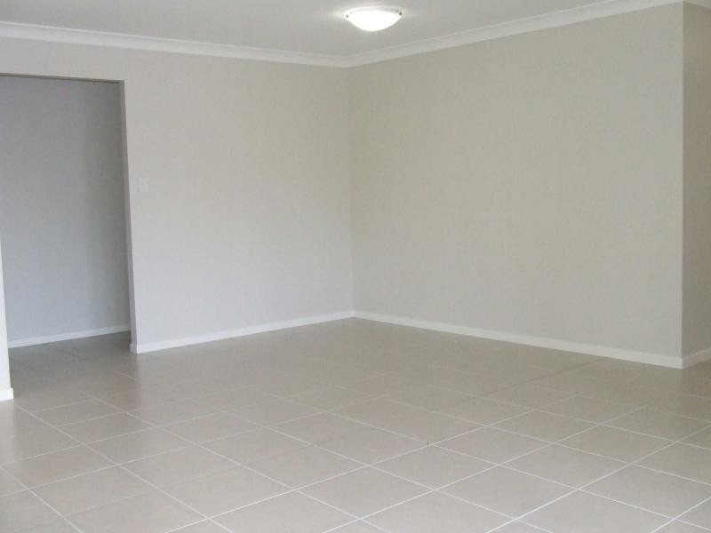 12 Dorothy Street, Narangba QLD 4504