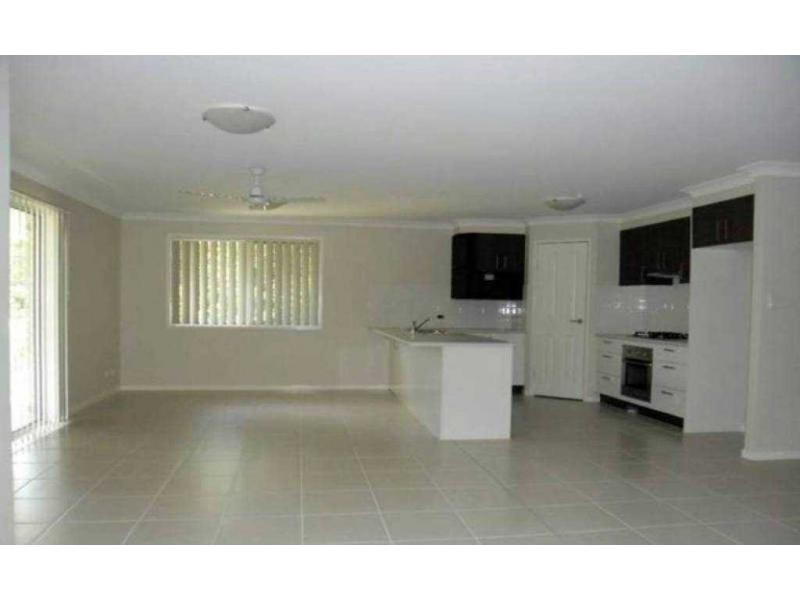 12 Dorothy Street, Narangba QLD 4504
