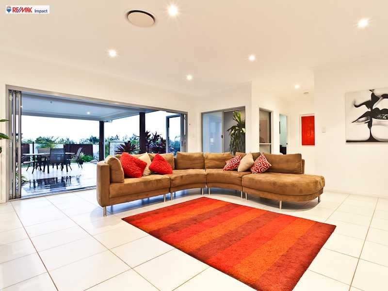 7 Tangerine Court, Narangba QLD 4504