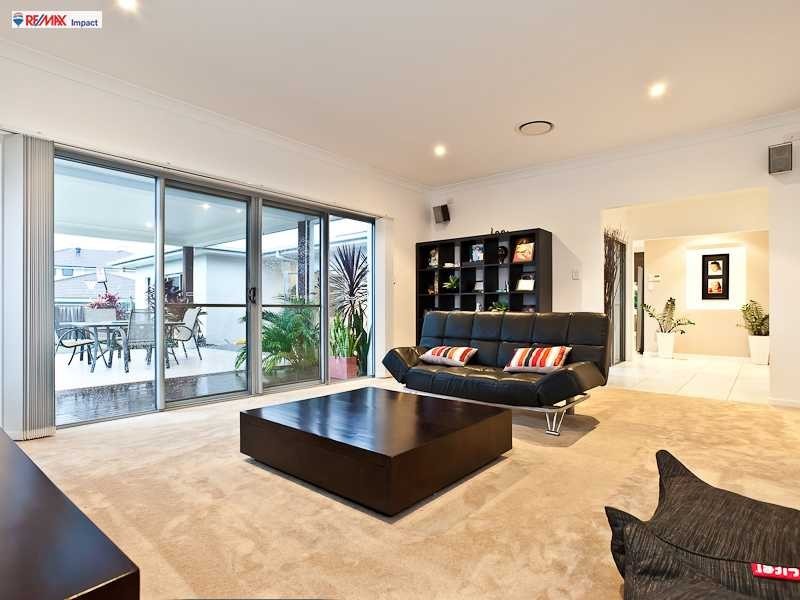 7 Tangerine Court, Narangba QLD 4504