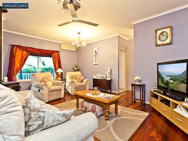 13 Glenross Place, Narangba QLD 4504