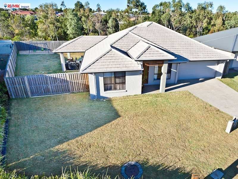 7 Azure Place, Narangba QLD 4504
