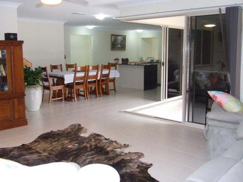 2 Nadia Place, Morayfield QLD 4506