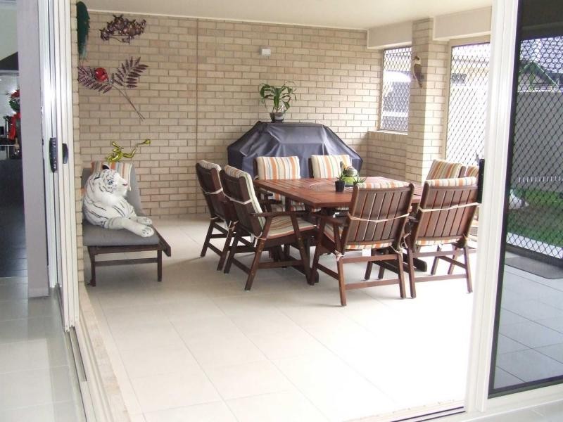 2 Nadia Place, Morayfield QLD 4506