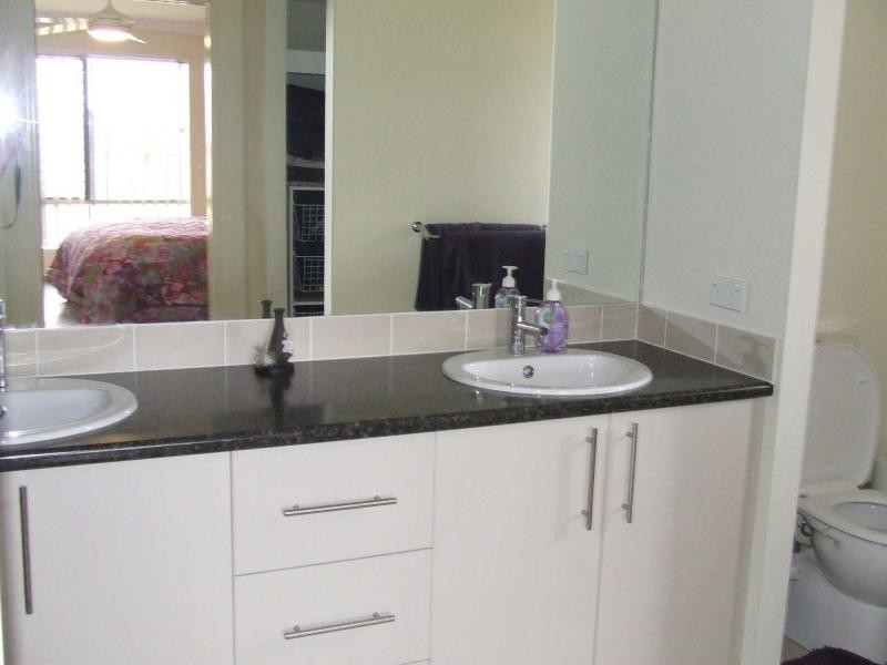 2 Nadia Place, Morayfield QLD 4506